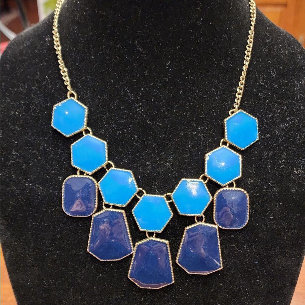 Ny‎ statement bibb necklace